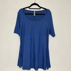 LuLaRoe Pefect Tee, Size Large, Blue in color